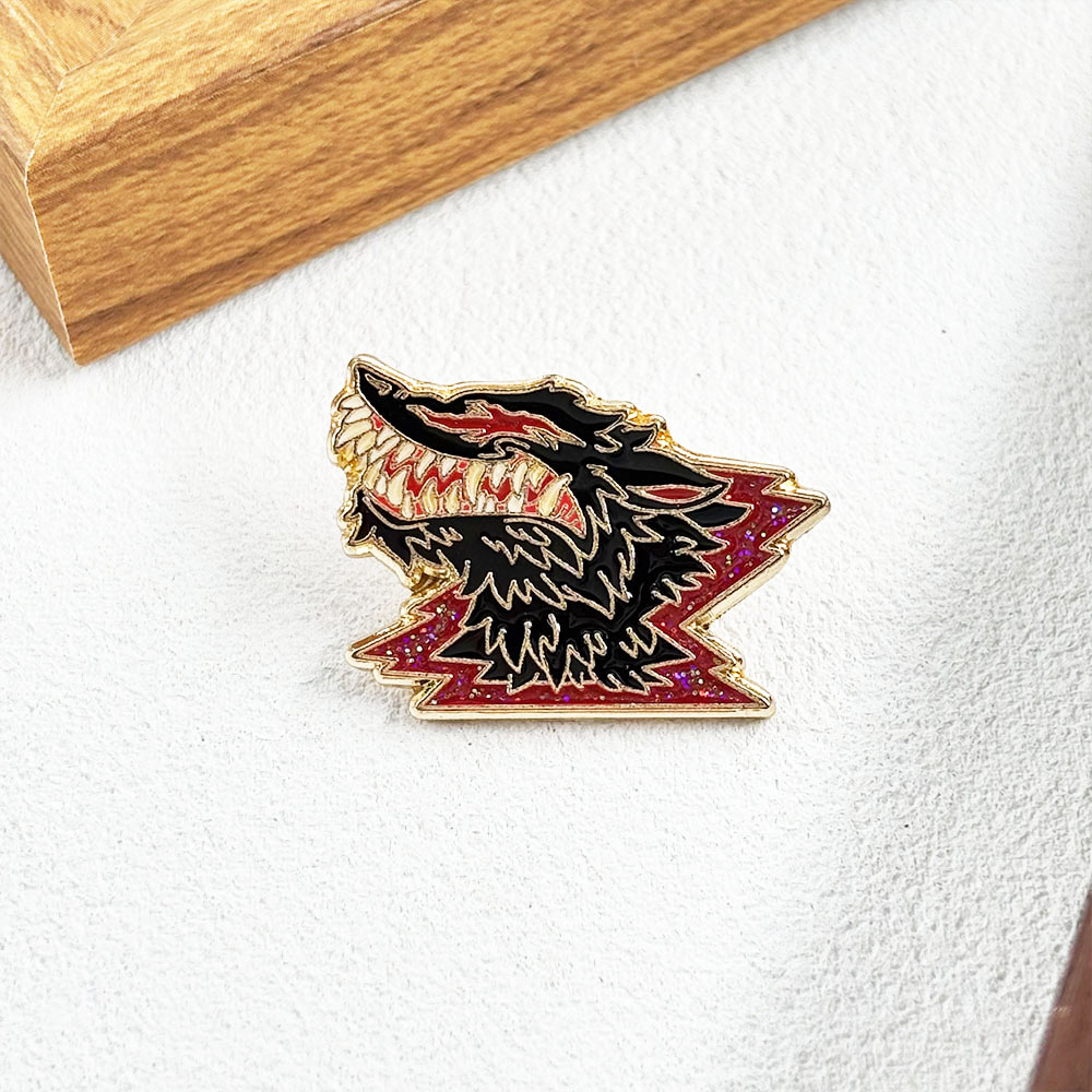 Broche de Metal Lobo com Dente - Vintage Collectible Clothing avaliação e preço