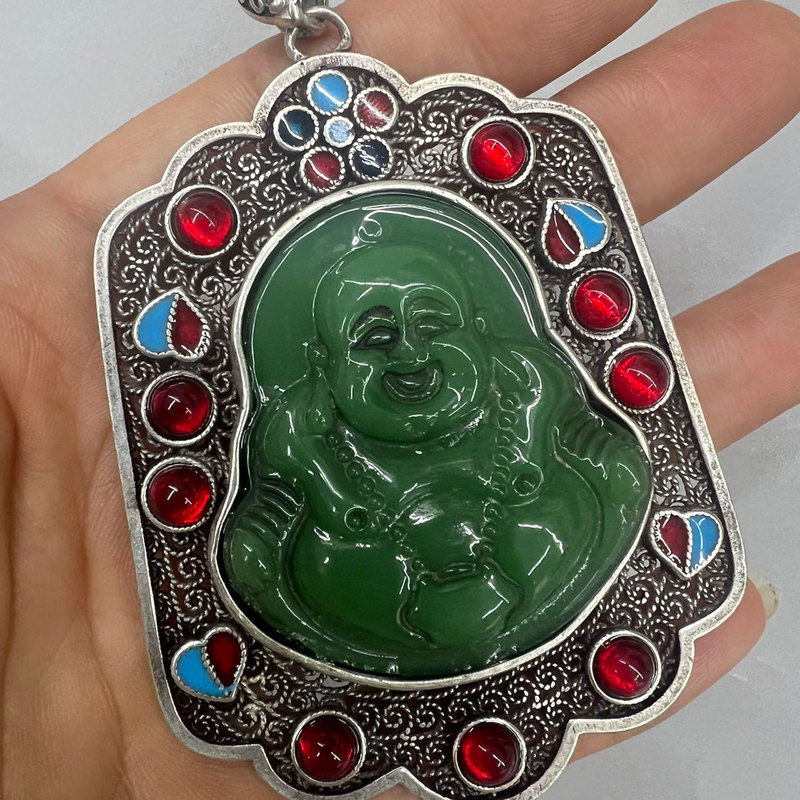 Amuleto vintage de Buda em jad - Vintage Collectible Market avaliação e preço