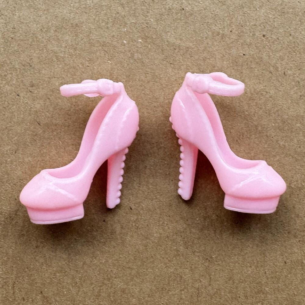 Botas Longas de Salto Alto Vin - Vintage Collectible Barbies avaliação e preço