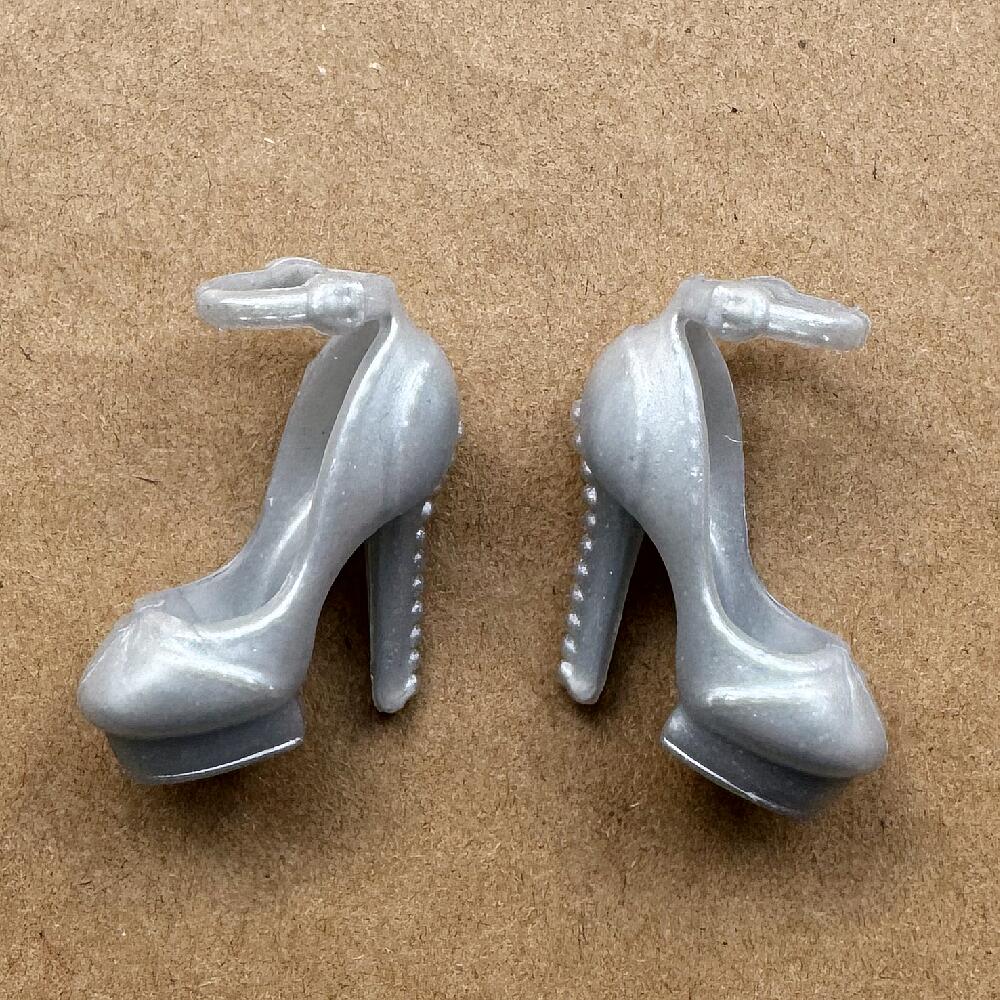 Botas Longas de Salto Alto Vin - Vintage Collectible Barbies avaliação e preço